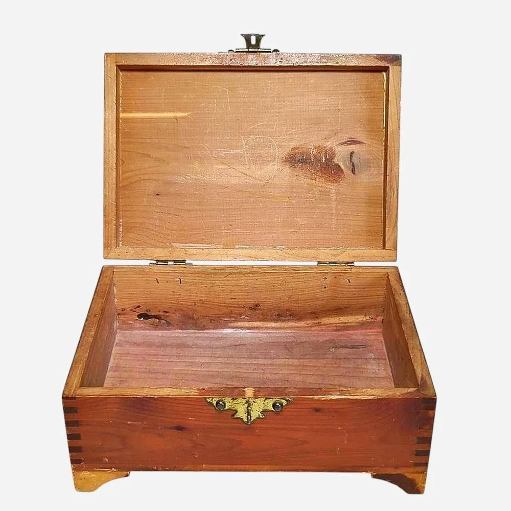 Vintage Dovetail Wood Jewelry Keepsake Box Floral Inlay Brass